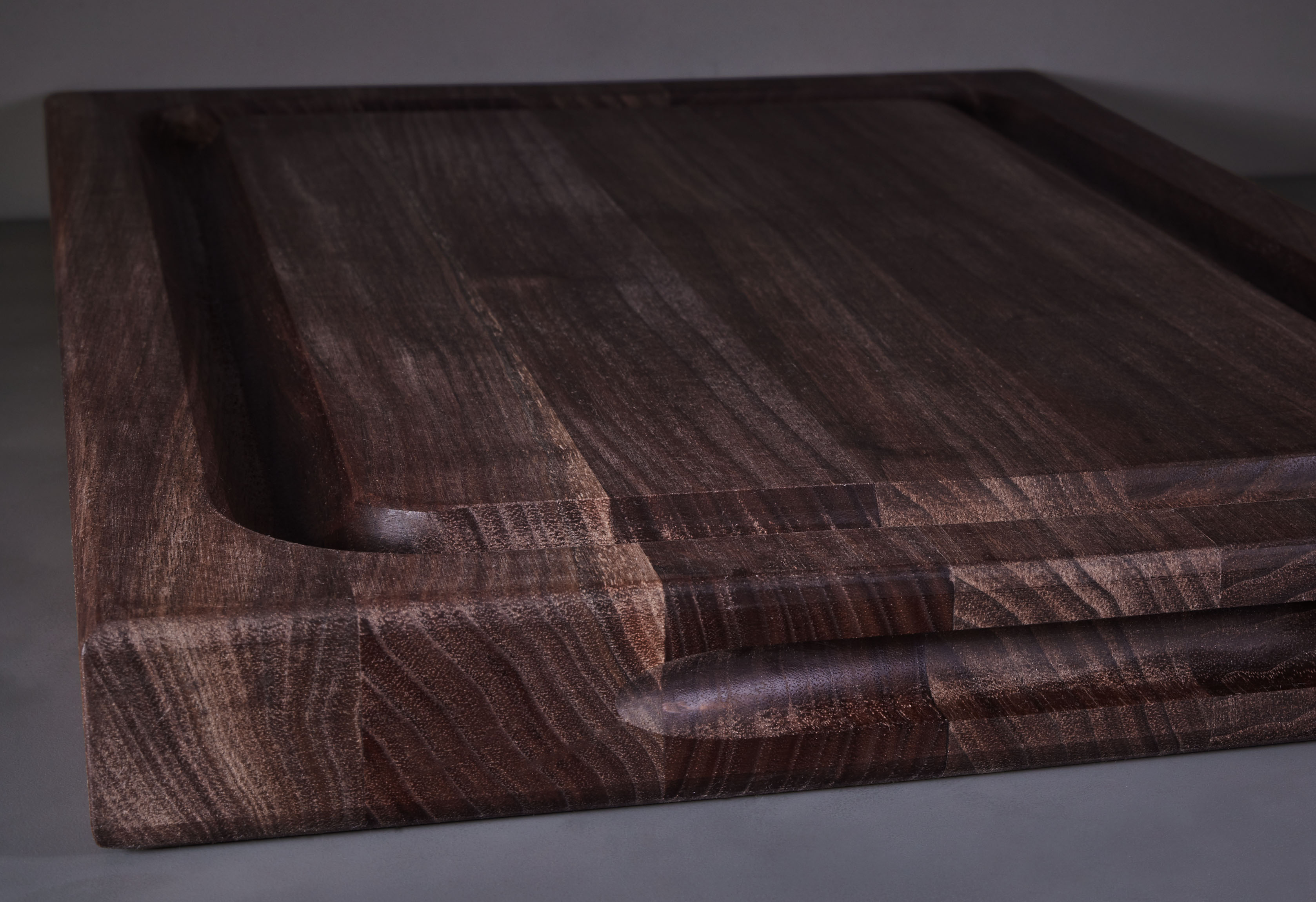 Kleines Gourmet Schneidebrett mit Saftrille 4cm