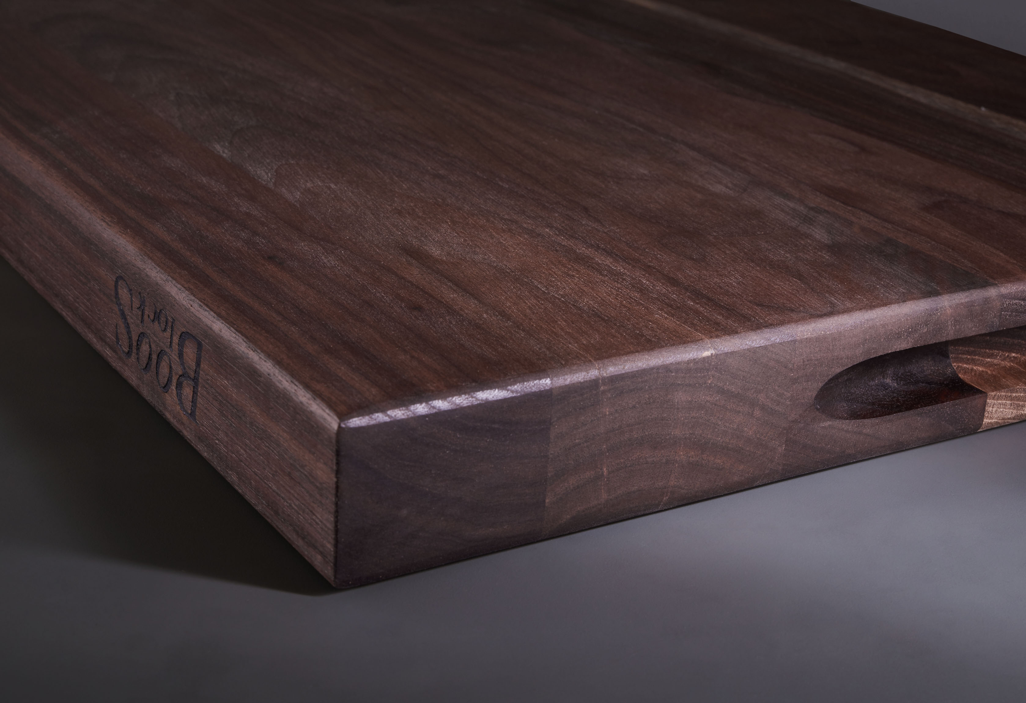 Mittleres Gourmet Schneidebrett mit Saftrille 4cm