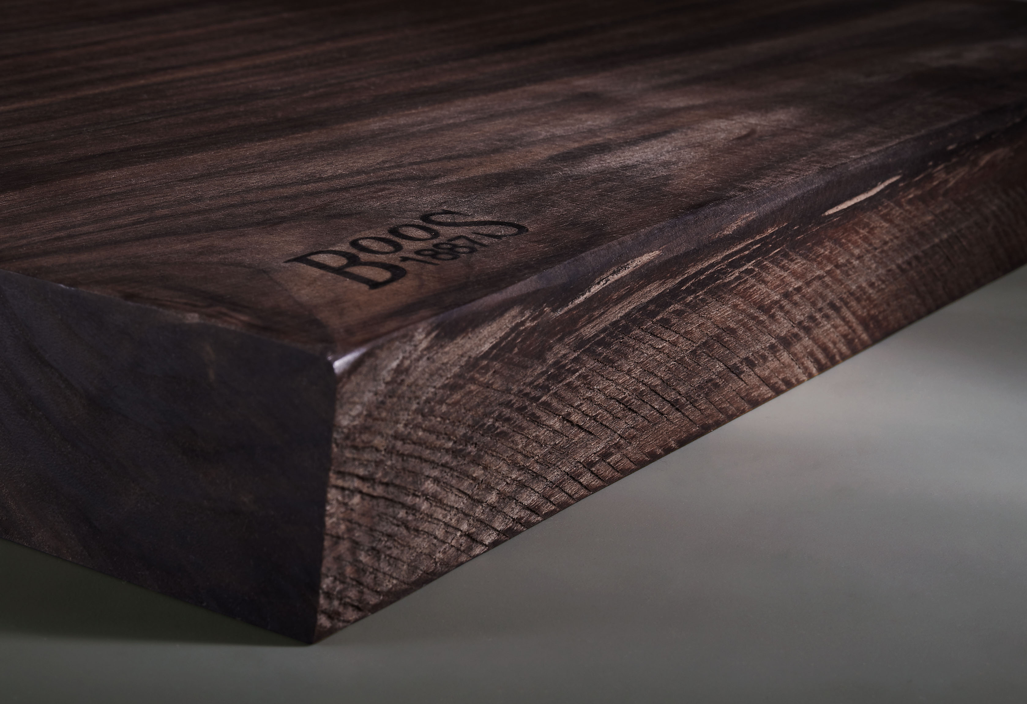 Mittleres Schneidebrett rustikal Walnuss 4,5cm