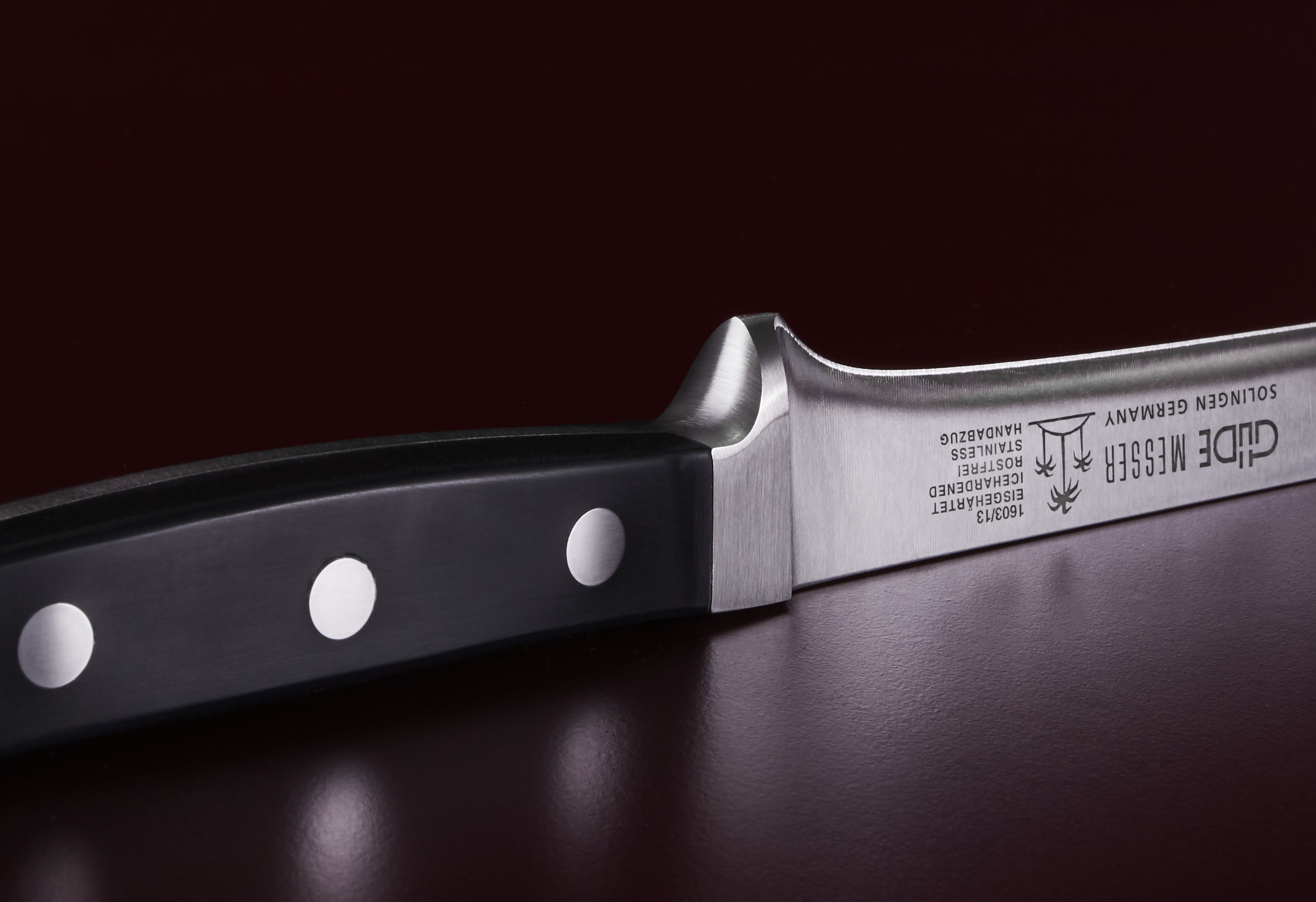 Mittleres Ausbeinmesser