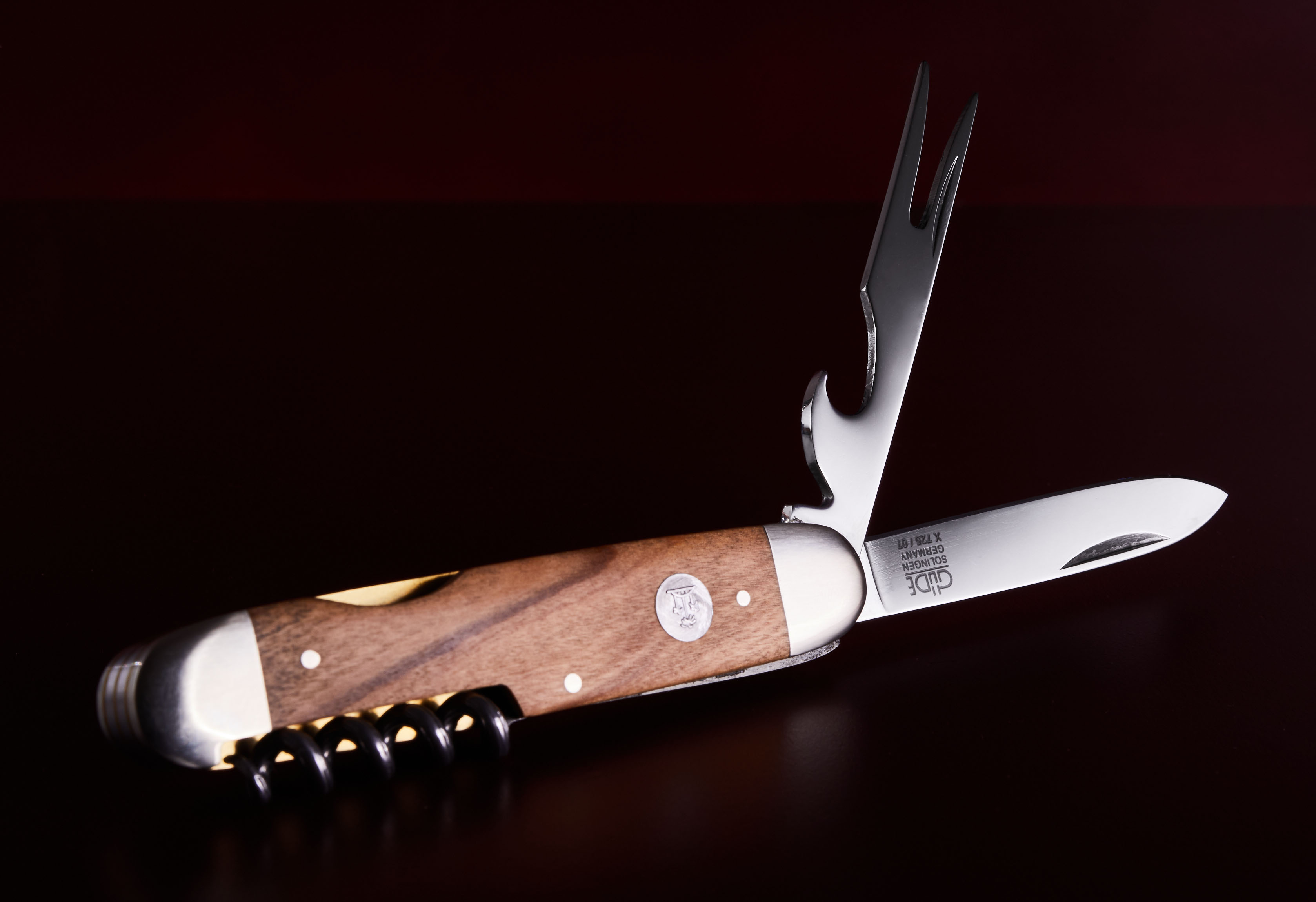 Taschenmesser mit Pitchgabel